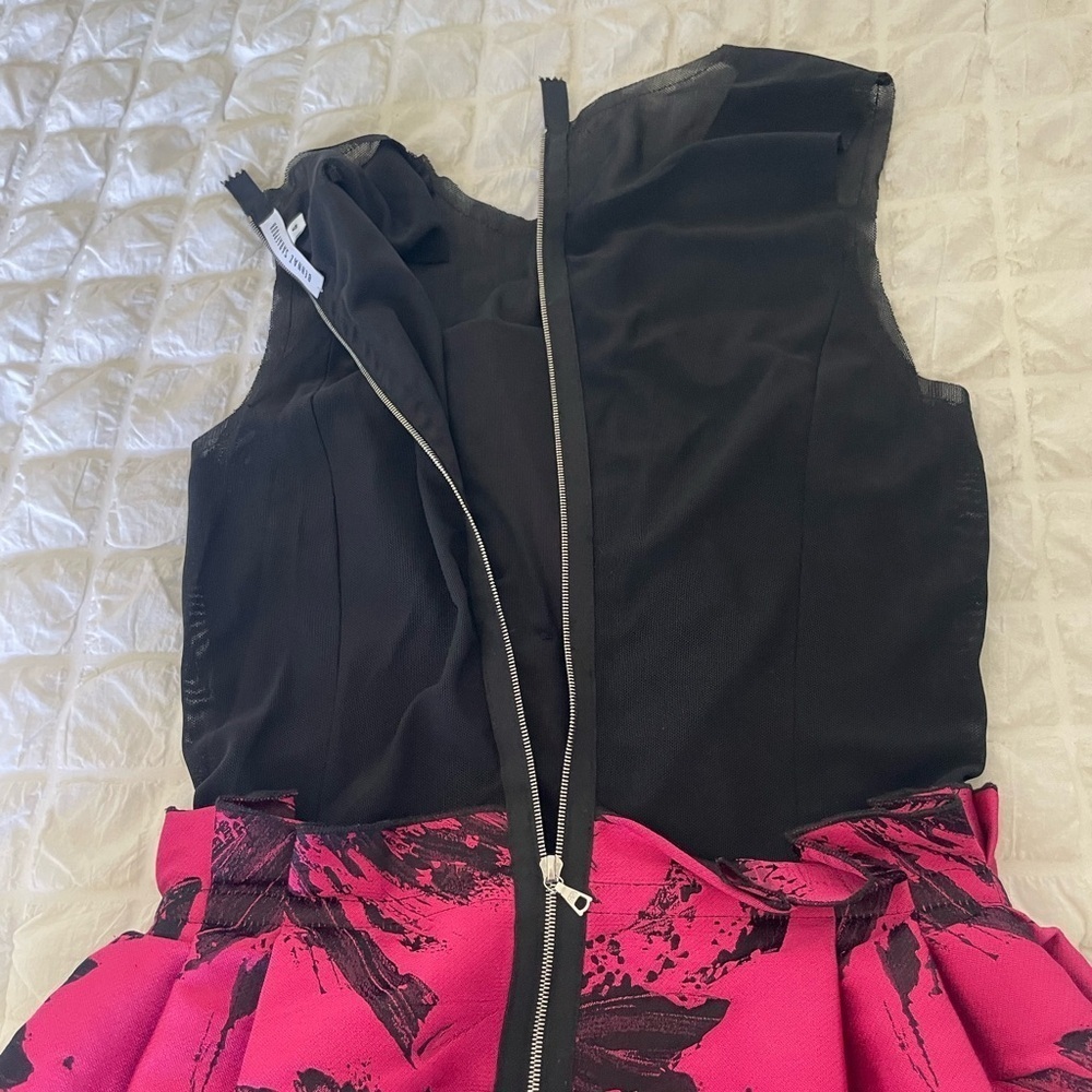 Behnaz Sarafpour Black and Pink Evening Dress as seen on Vogue - Picture 10 of 11